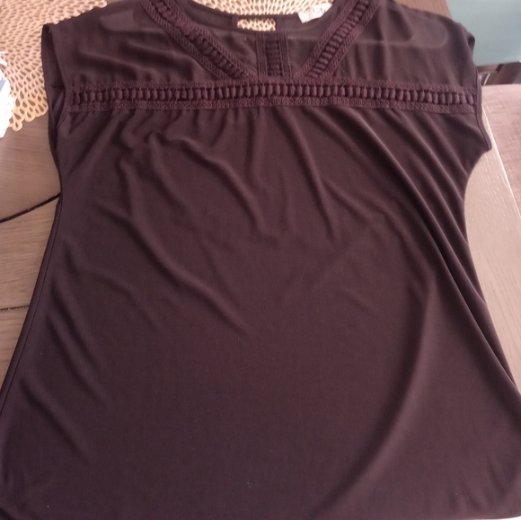 Sheek black women's blouse - Picture 3 of 8